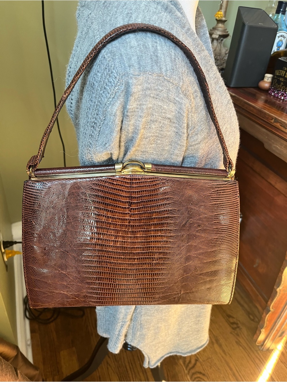 Vintage Bellestone Lizard Frame Handbag Purse in Rich Brown
